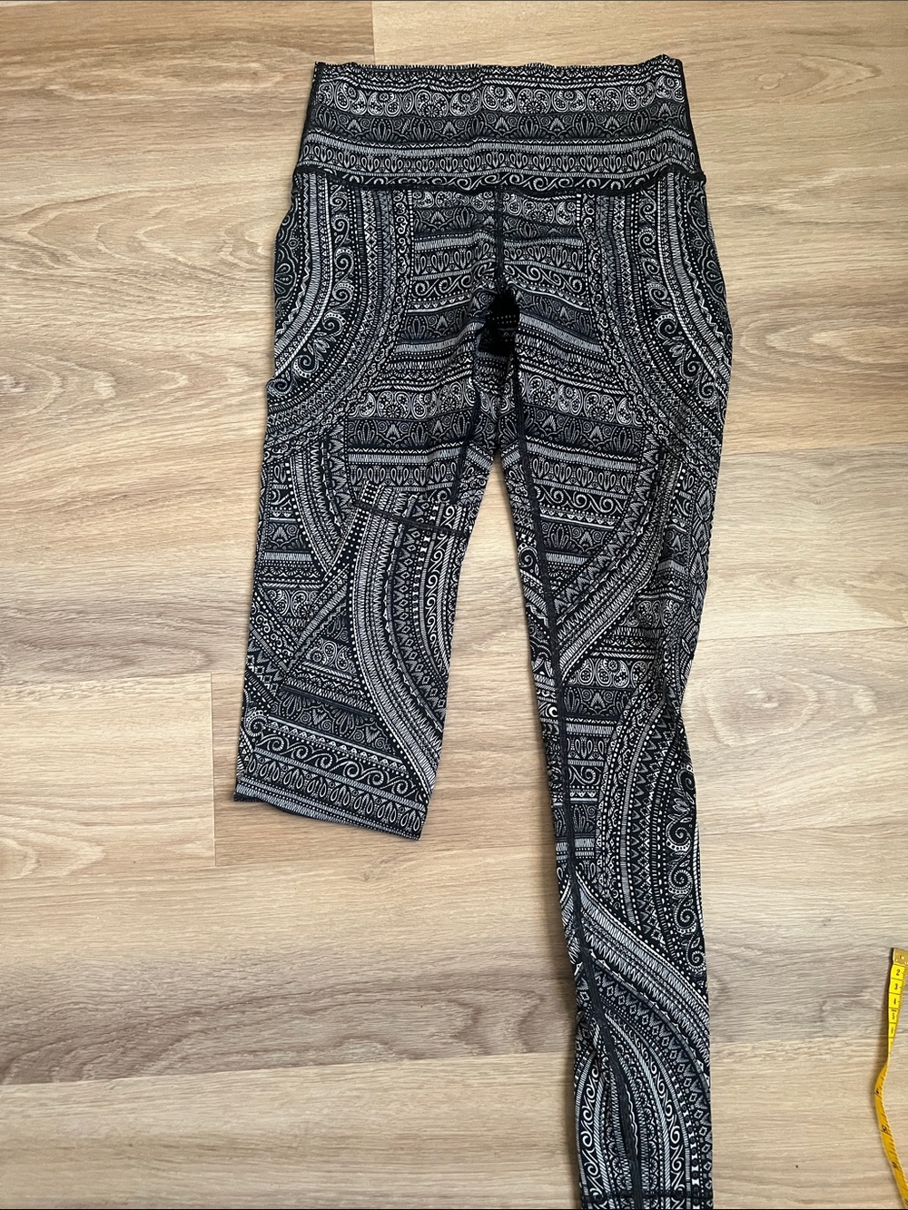 Lululemon Patterned Leggings - Picture 3 of 7